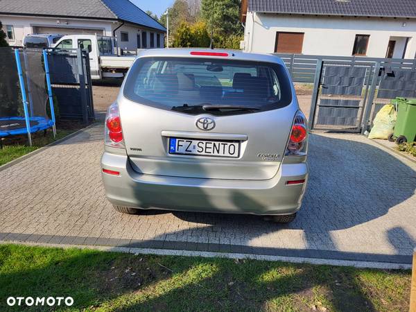 Toyota Corolla Verso 1.8 Sol + 7os - 7