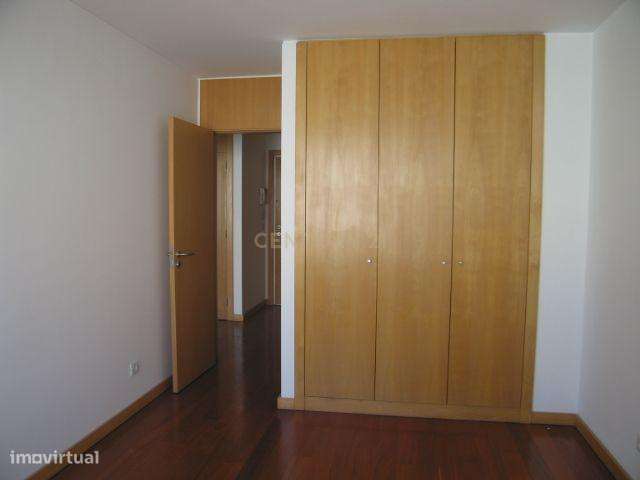 Apartamento T1 junto ao Parque das Conchas-12