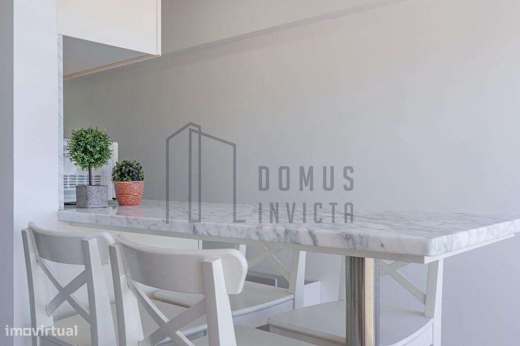 T1 com terraço, para venda-5