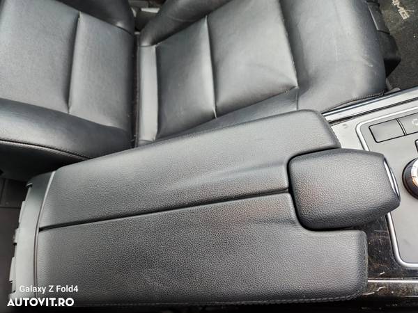 Interior Mercedes E-Class W212 - 3