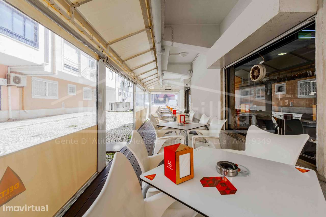 Espaço comercial para venda no Cacém-14