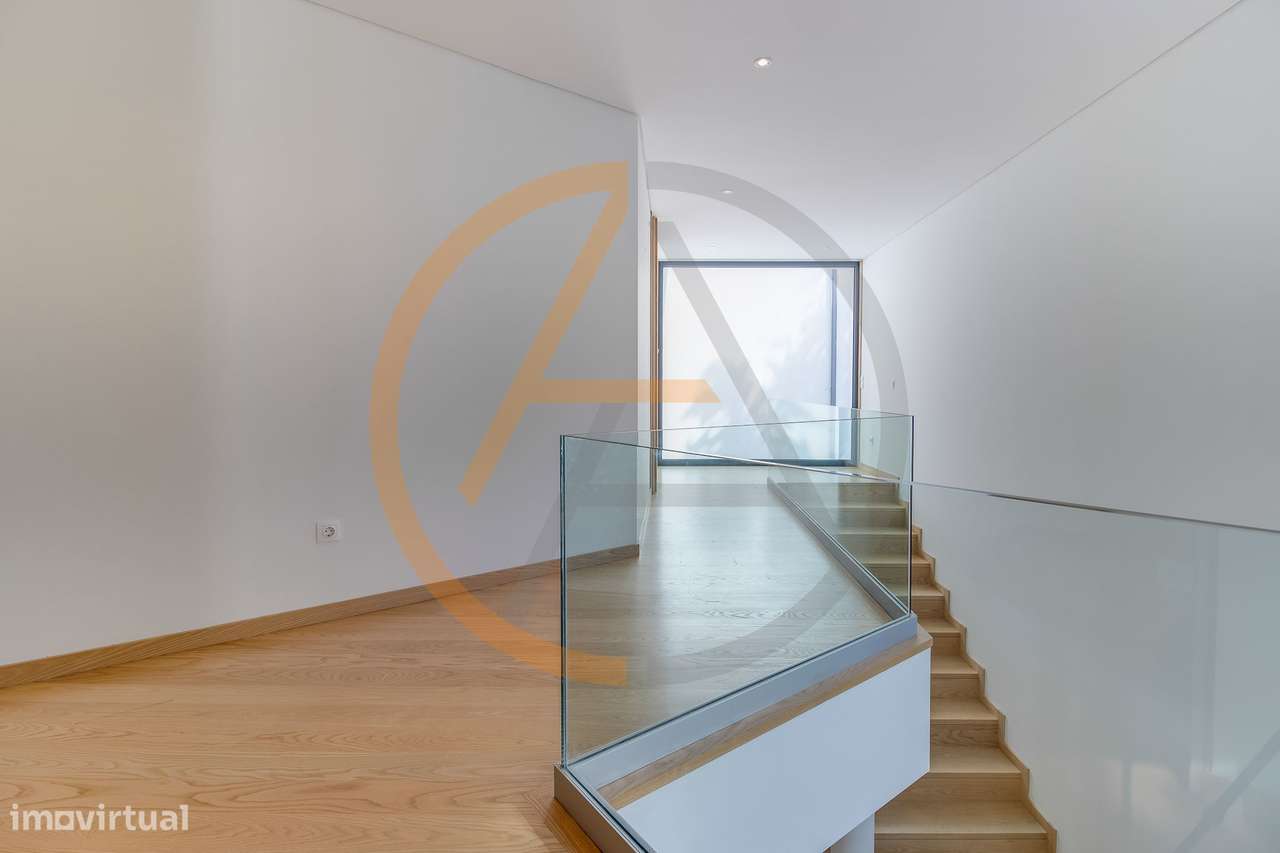 Moradia T4 Nova com Piscina | Foz do Douro-26