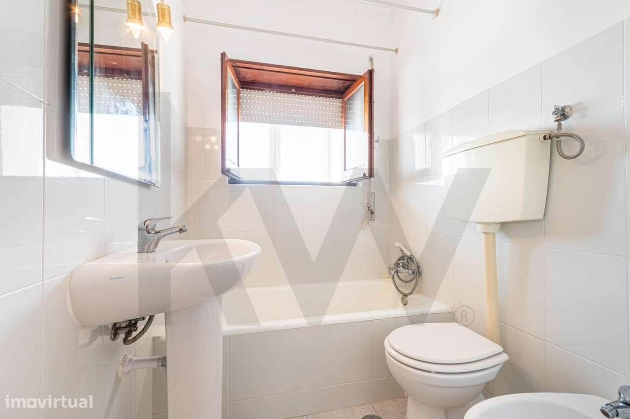 APARTAMENTO T2 p/ REMODELAÇÃO - MADORNA - São Domingos de Rana-11