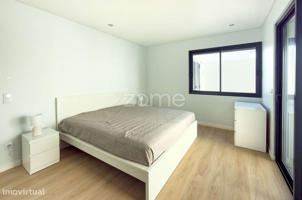 Moradia T3 Nova com Terraços Panorâmicos e Vista Mar na Atalhada-15