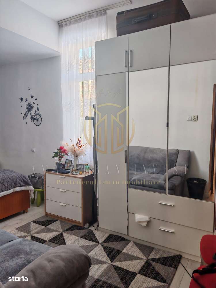 Apartament in vila Stefan cel Mare la 300 m metrou curte + anexa-2