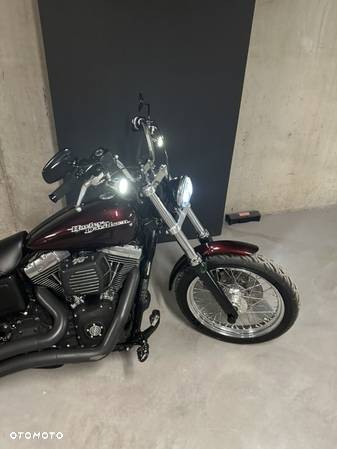 Harley-Davidson Dyna Street Bob - 11