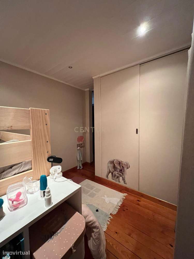 Moradia em Viseu com Vista Panorâmica e Jardim Privado-6