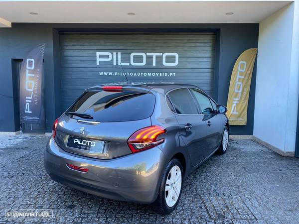 Peugeot 208 1.2 PureTech Allure - 5