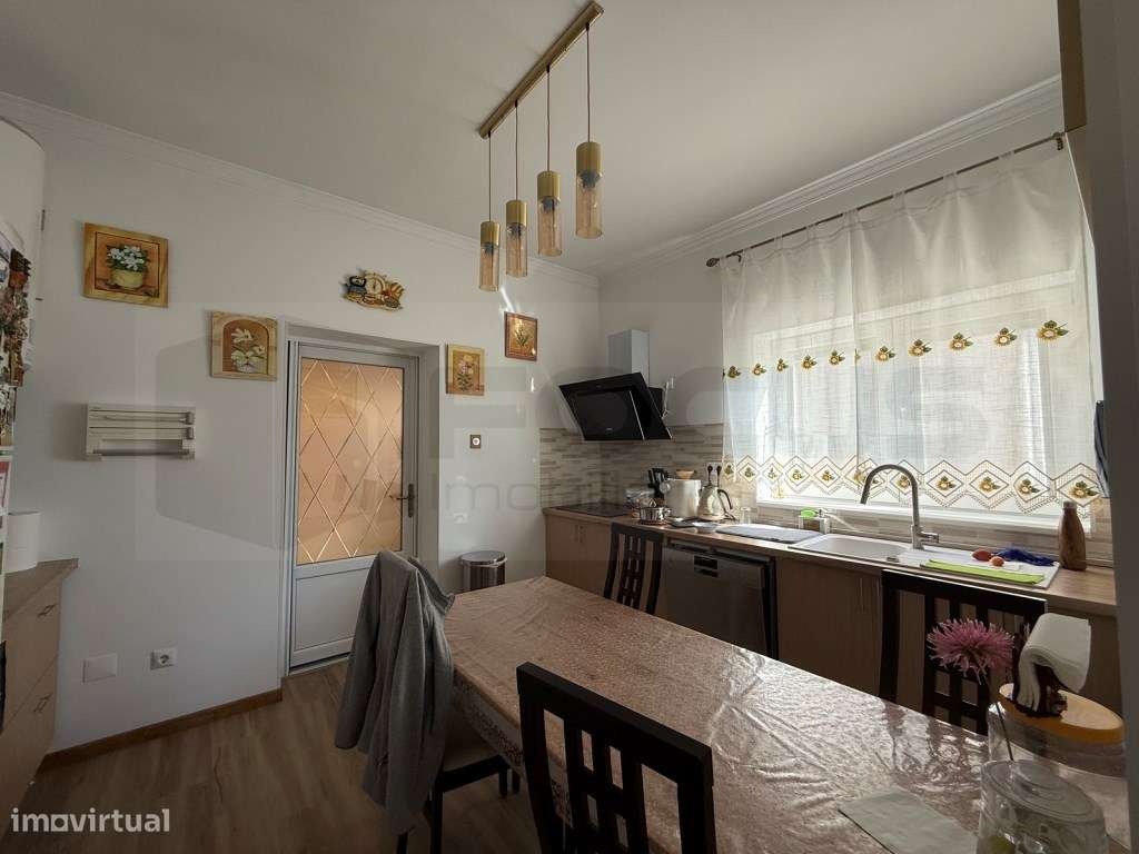 Moradia Térrea T3 com terreno a 3 minutos do centro da cidade - Aveiro - Grande imagem: 2/14