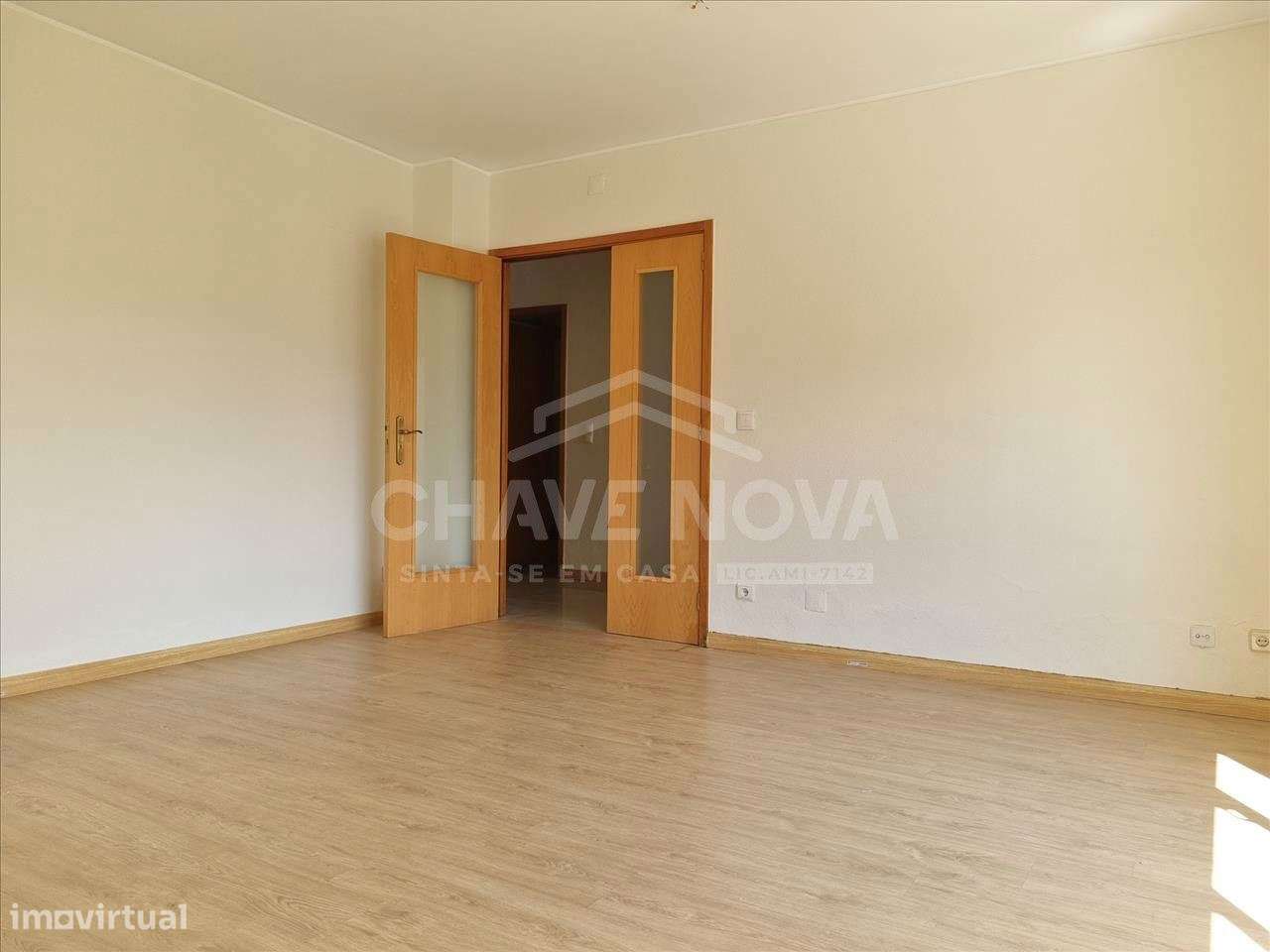 T3 c/ Lugar de Garagem e Arrumos em Rio Tinto - Grande imagem: 4/12