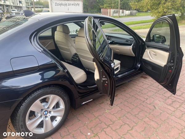 BMW Seria 5 528i Touring Sport-Aut - 7