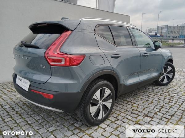 Volvo XC 40 - 32