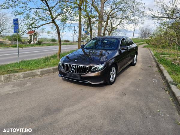 Mercedes-Benz E 200 d Aut. - 30