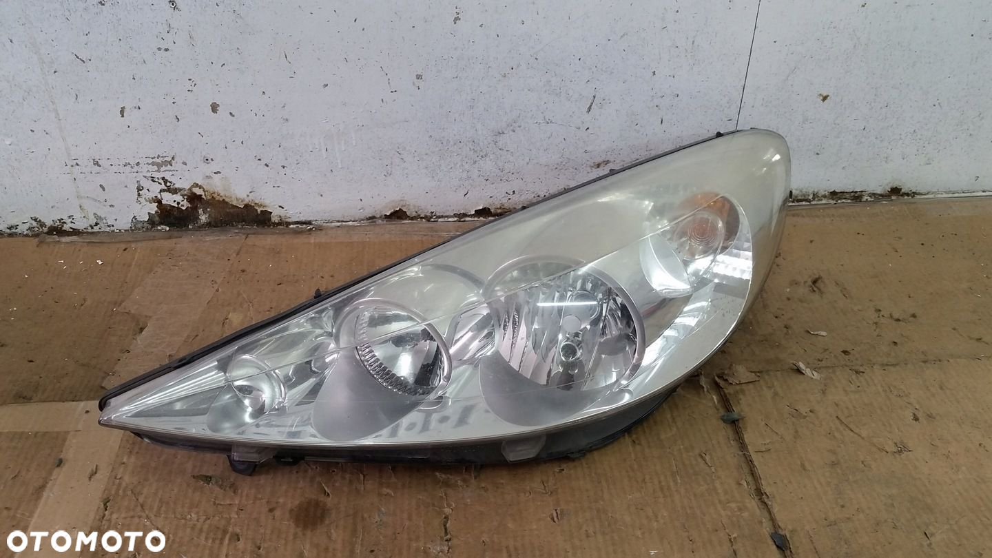 PEUGEOT 206  LAMPA LEWA/PRAWA PRZÓD 9686606780 - 9