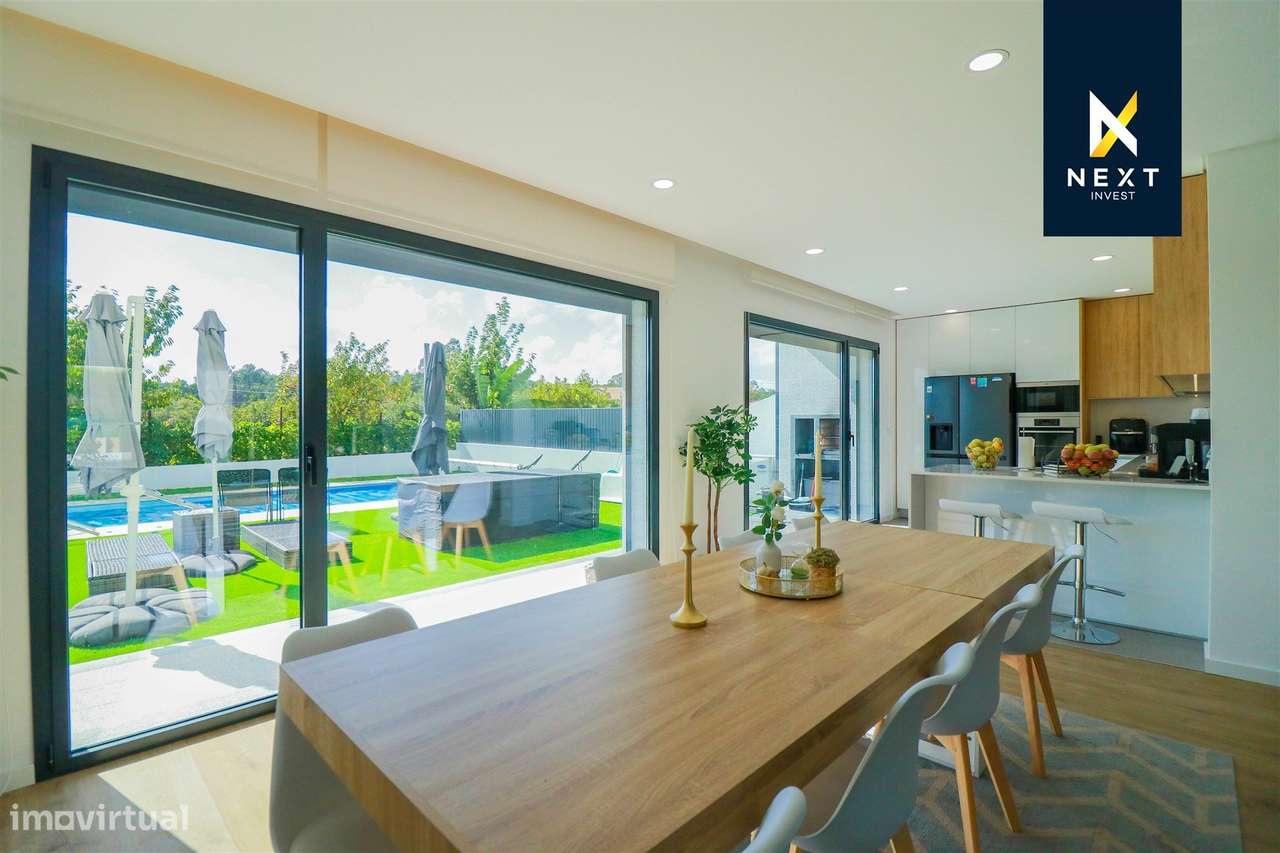 Moradia Geminada T4 com Piscina – Viseu-24