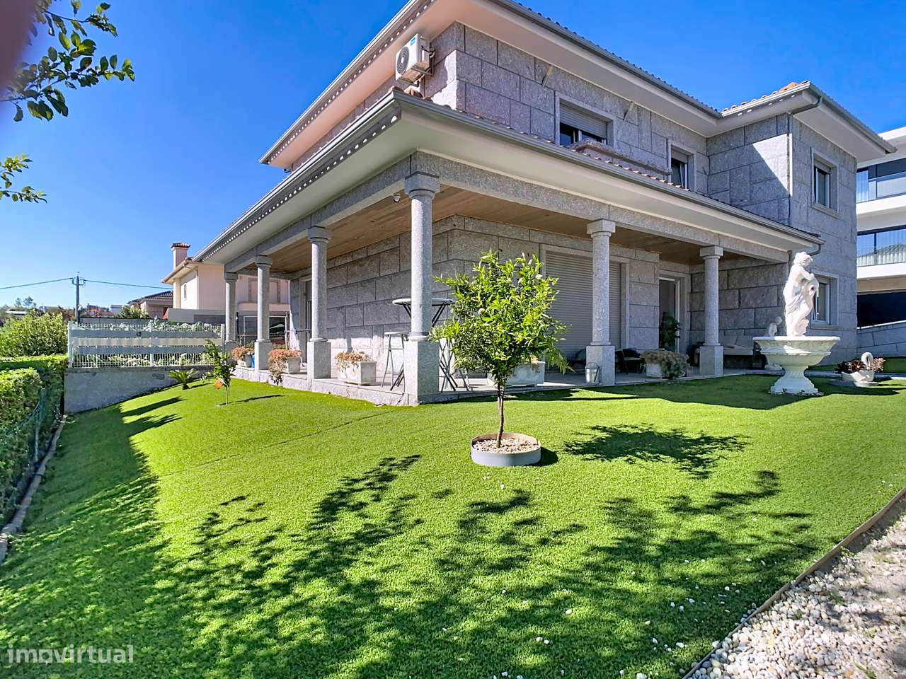 Moradia T4 em Estorãos - Grande imagem: 2/22