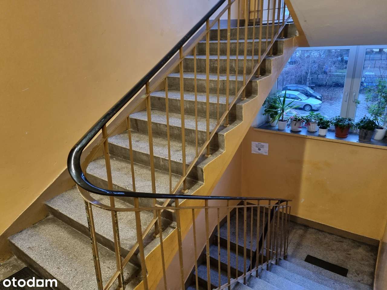 Dwupokojowe w super lokalizacji w kamienicy (do remontu)-14