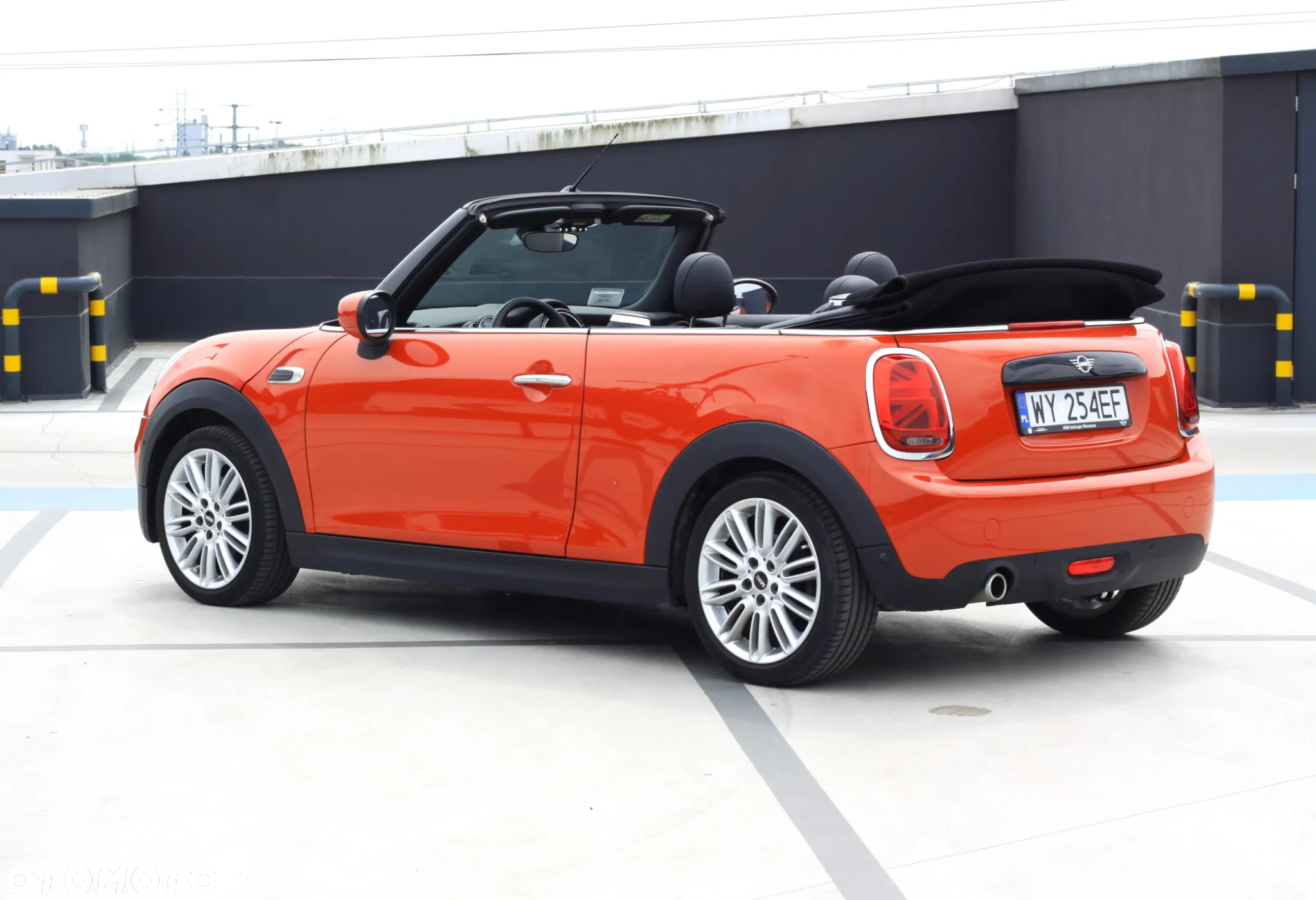 MINI Cooper Cabrio - 9