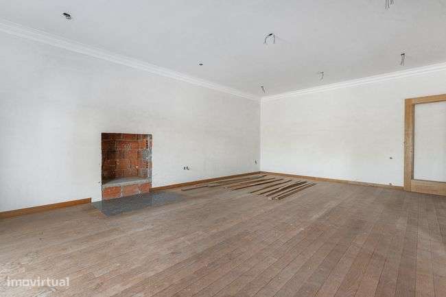 Moradia T4+1 Individual em Fase de Acabamentos - Grande imagem: 4/25