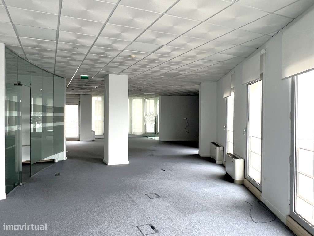 Escritório com 154 m2 na zona Central do Parque das Nações - Grande imagem: 4/14