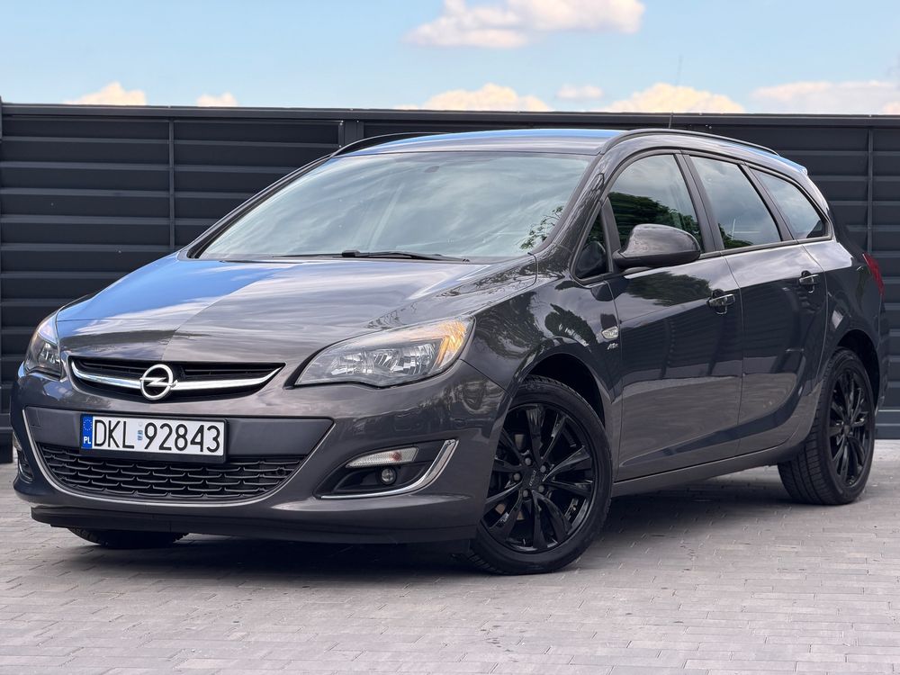 Opel Astra J 1.4 Turbo 2013