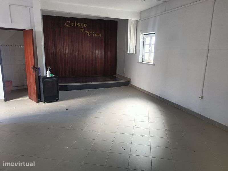 Imóvel amplo 2 Pisos - Grande imagem: 4/8