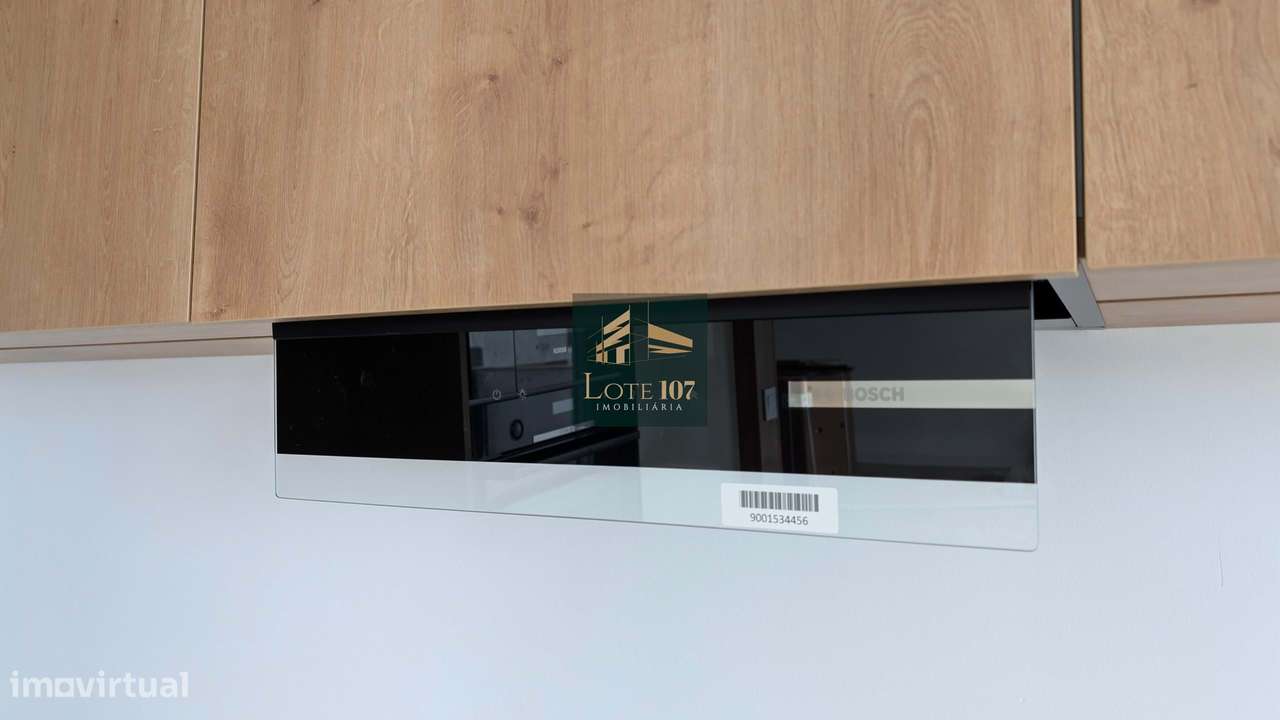 Apartamento T3 Novo em Val Flores-8
