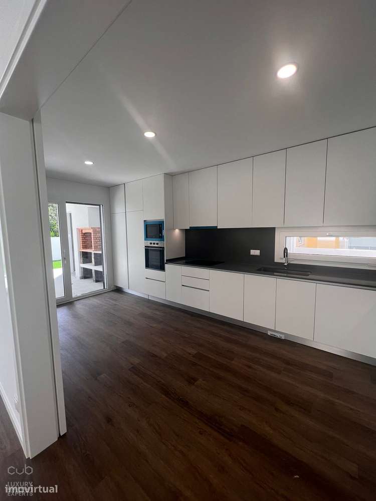 Moradia Isolada  T3+1 - Grande imagem: 4/13