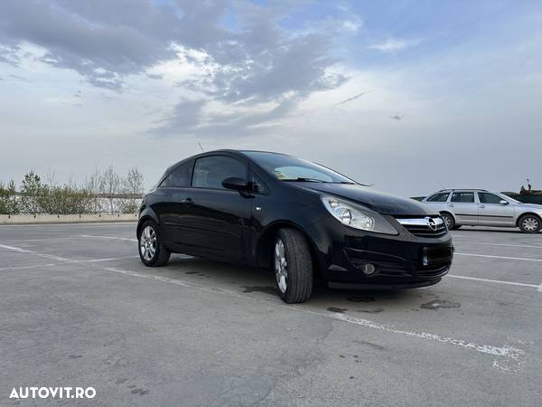 Opel Corsa 1.2i Cosmo - 4