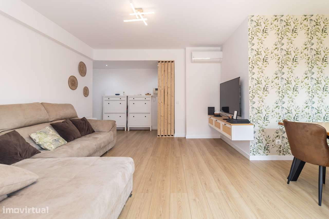 Moderno apartamento T3 com parqueamento e arrecadação-5