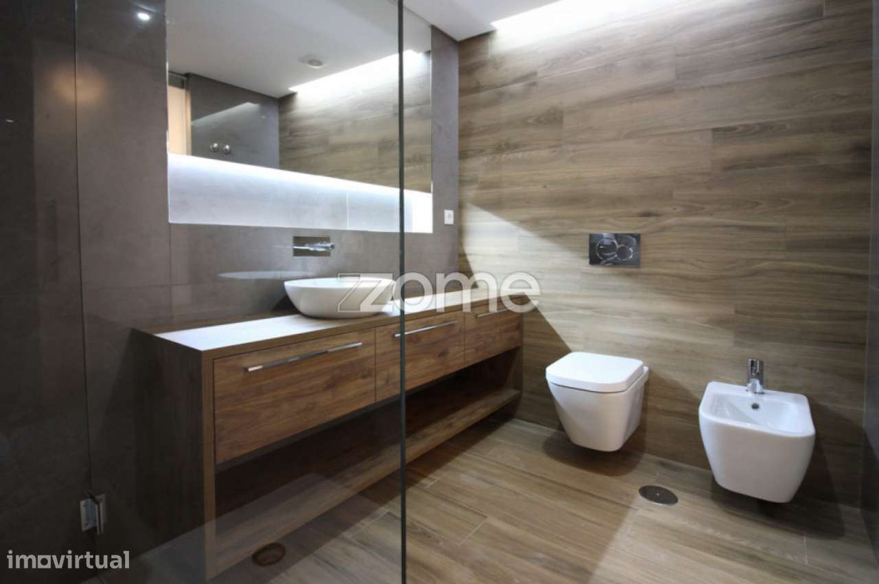 Apartamento T3 com Mezanino – 3 lugares de garagem-22