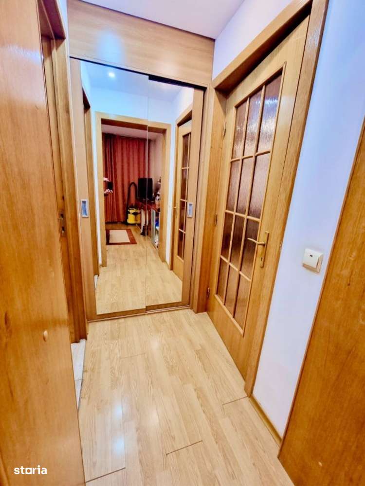 Apartament cu 4 camere, localizat în zona ultracentrală a orașului. - Imagine principală: 4/9