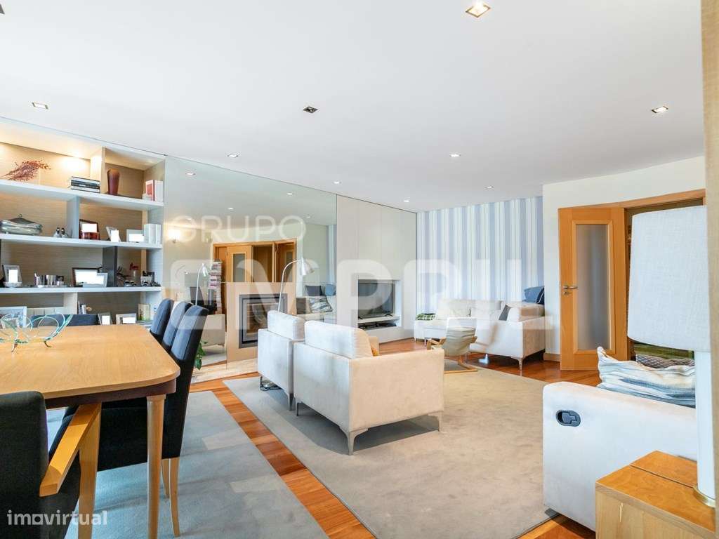 T4 - BESSA PLATINUM - Grande imagem: 4/22