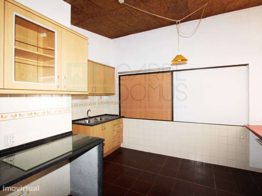 Moradia T6, lote 915m2, próxima da praia, na Parede, Cascais-45