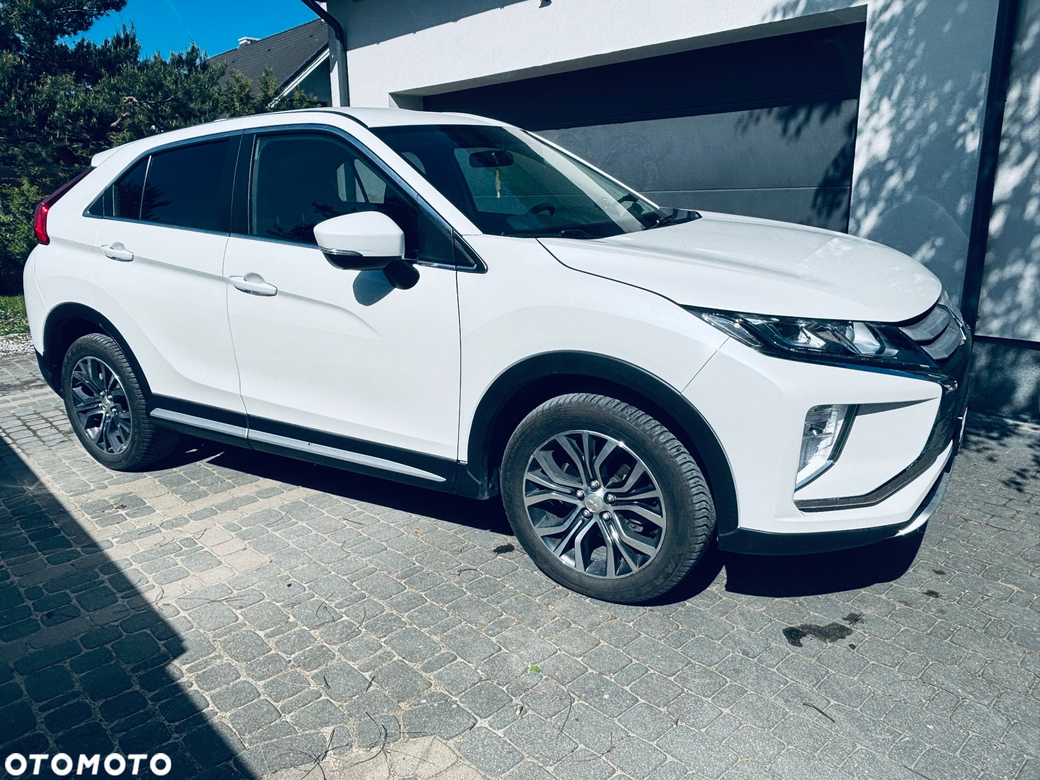 Mitsubishi Eclipse Cross - 14