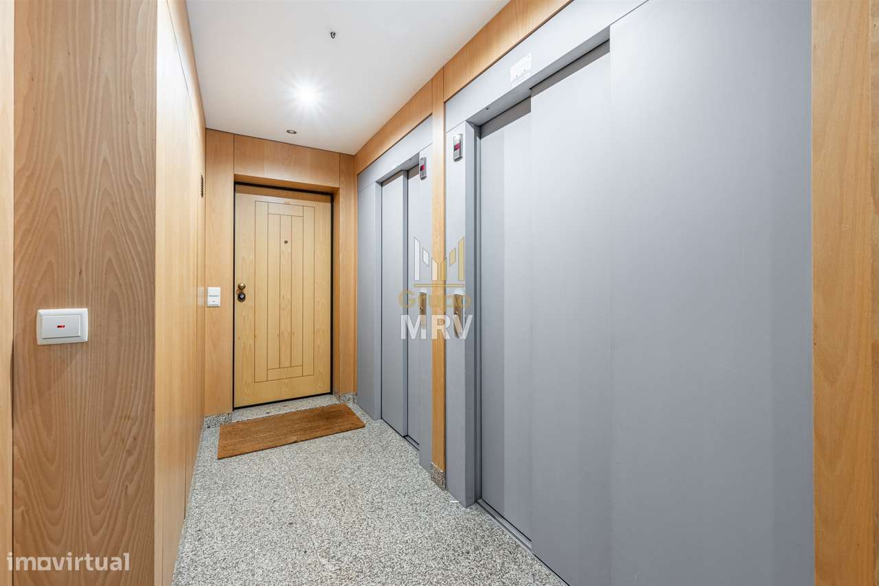 Excelente Apartamento T3 em Lamaçães-9