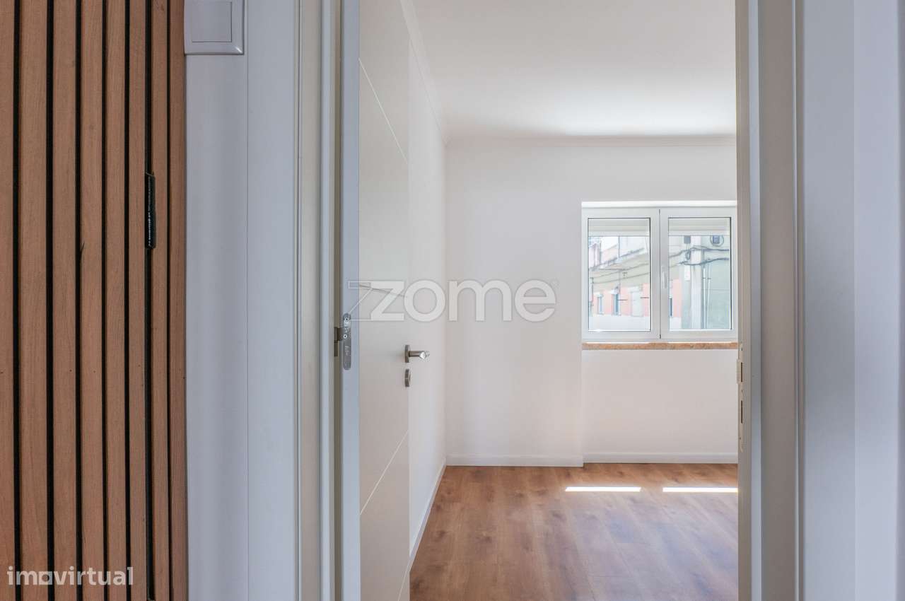 Apartamento T1+1 Baixa da Banheira-18