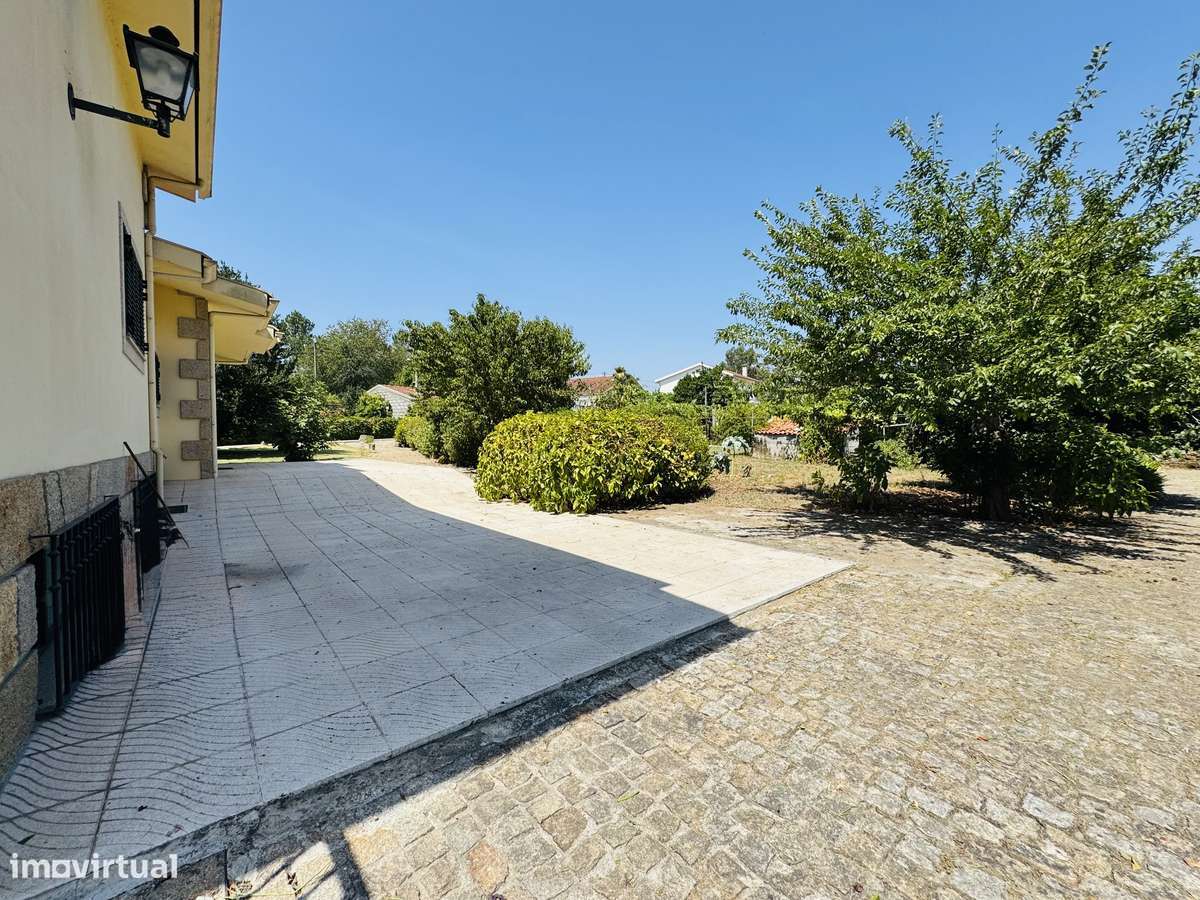 Moradia IndIvidual em Lago-35