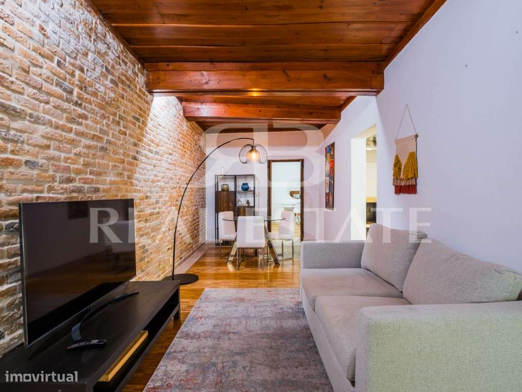 T1 - Chiado, Santa Catarina, centro de Lisboa.-10