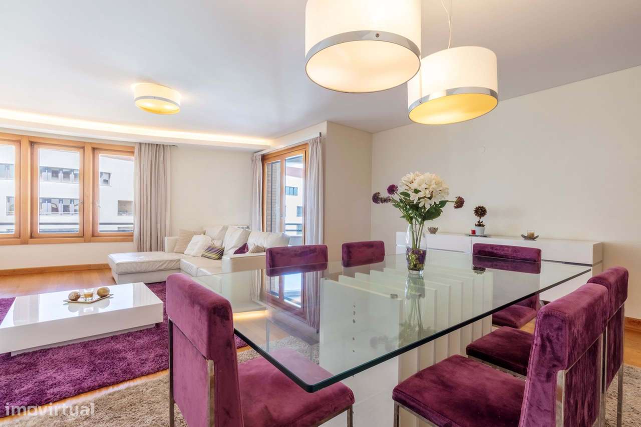 T3 com Suíte, Box Dupla e Excelente Localização – Lezírias do Infantad - Grande imagem: 5/56