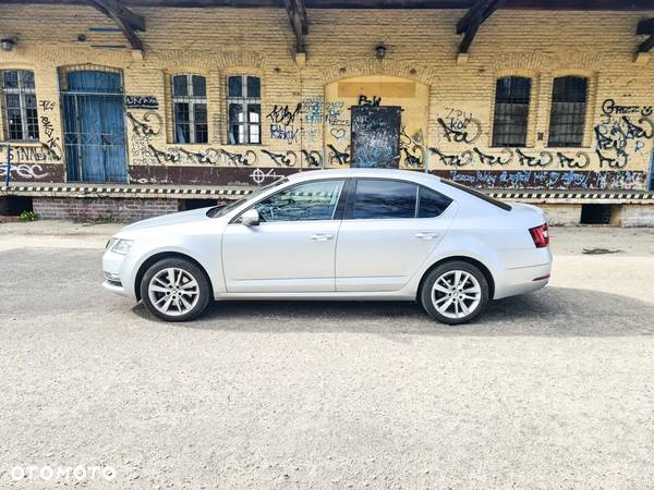 Skoda Octavia 2.0 TDI 4x4 Style DSG - 6