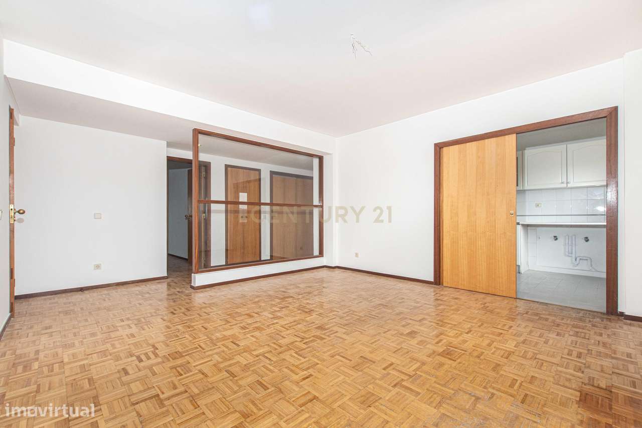 Apartamento T3 em Alfragide, Amadora com Vista Panorâmica - Grande imagem: 4/25