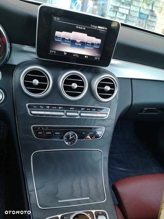 Mercedes-Benz Klasa C 300 4MATIC 9G-TRONIC - 9