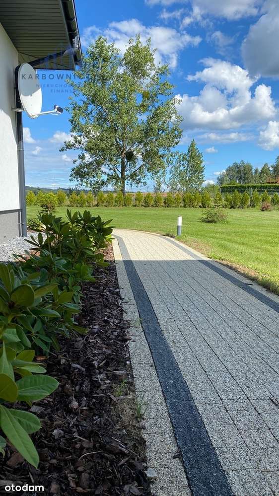 Nowoczesny dom dla wymagających w cenie mieszkania-4