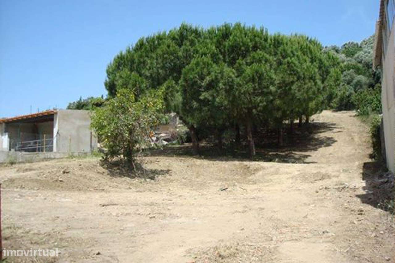 Terrenos em Vila Franca de Xira (2 terrenos contíguos)-5