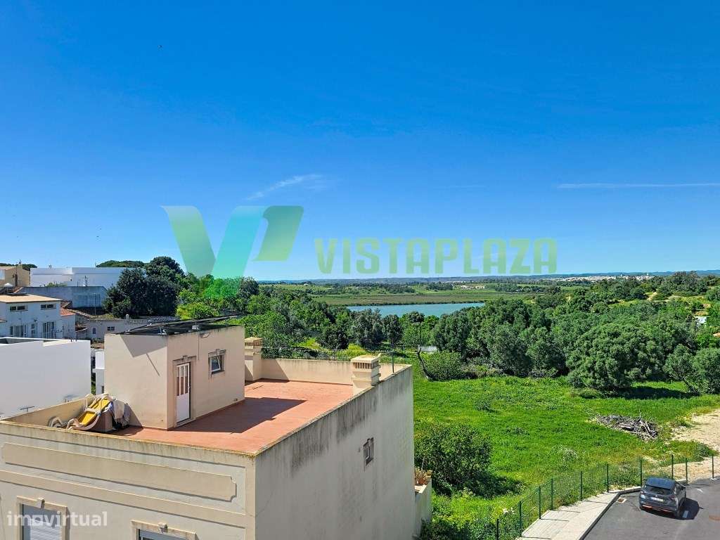 Apartamento T2 em Alvor com Terraço Privativo e Vista Ria de Alvor-32