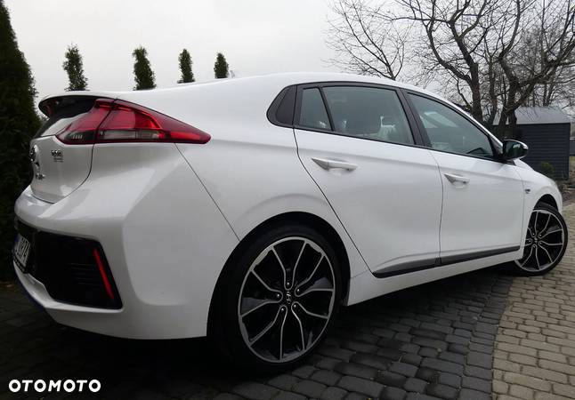 Hyundai IONIQ hybrid Premium - 13