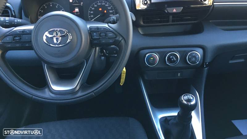 Toyota Yaris 1.0 VVT-i Comfort Plus - 10