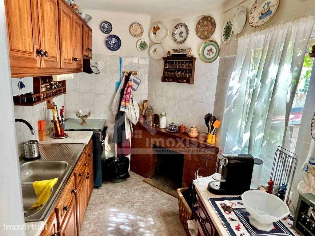 Moradia T4 pronta a habitar em Castanheira de Pera-6