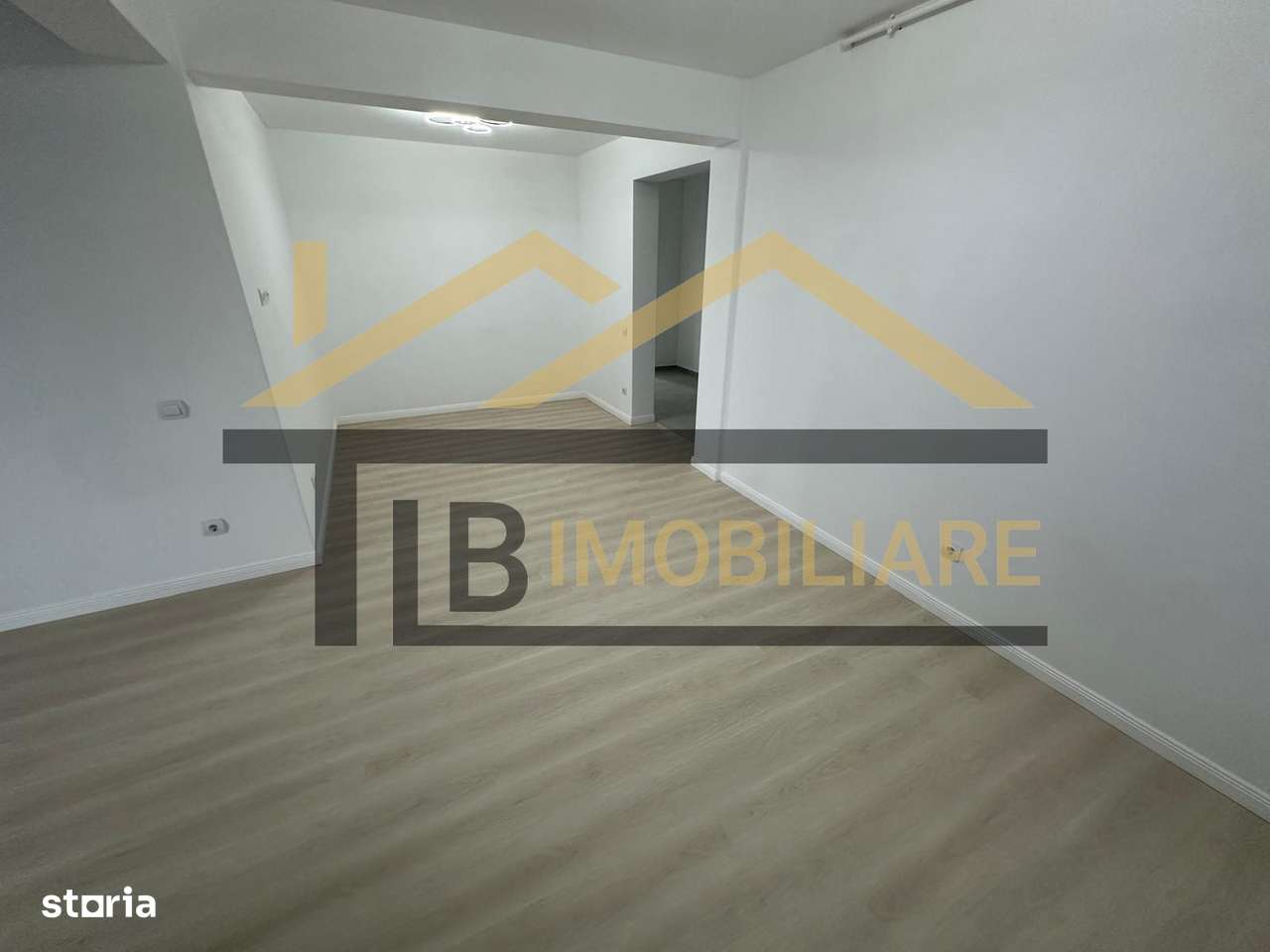 Studio, 50mp, parcare, Zona Centrala - Imagine principală: 3/6